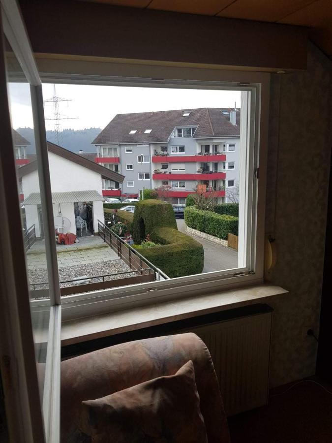 Sonnige Ruhige Dachzimmer Inkl Wifi Plus Kaffee Mit Wg Dusche Und Neuer Kueche Lörrach Kültér fotó